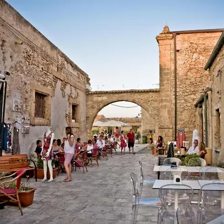 Almaga - San Lorenzo, Marzamemi * Noto