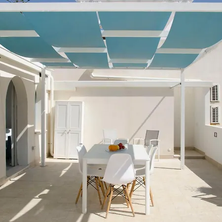 Almaga - San Lorenzo, Marzamemi Feriehus
